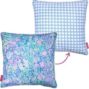 Lilly Pulitzer NWT Throw Pillow Soleil It On Me Indoor/Outdoor